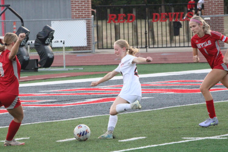 Linsly’s Yendell Helps Cadets Win In Second Half vs. Red Devils